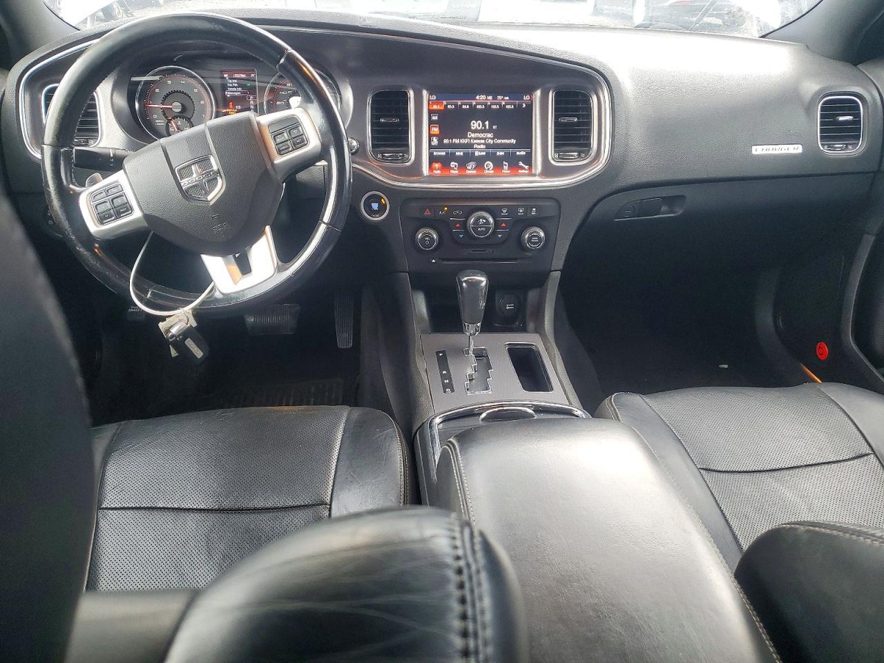 2014 Dodge Charger R/T - zdjęcie 8