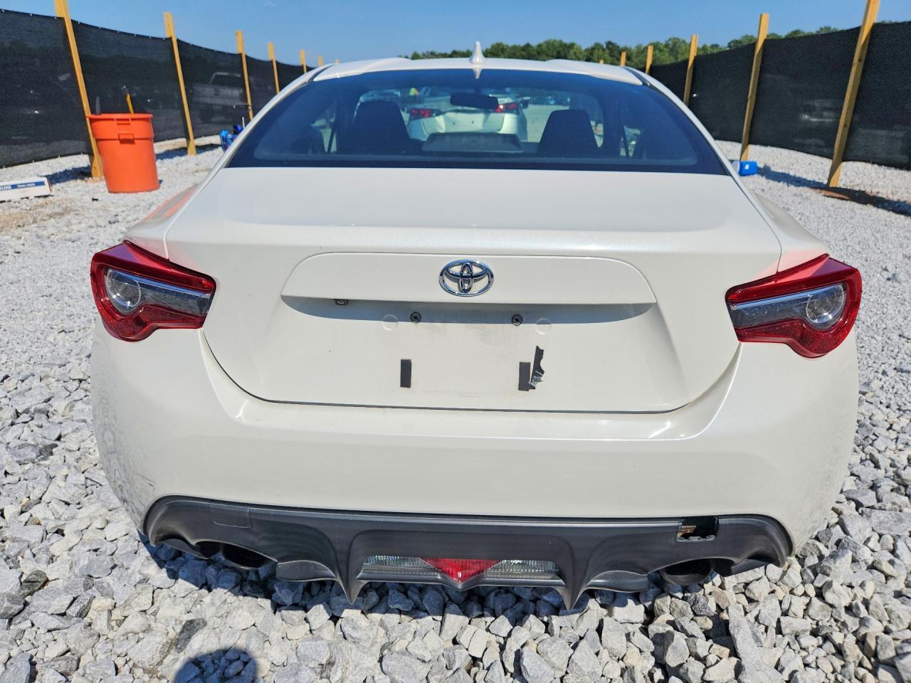 2017 Toyota 86 Base - zdjęcie 6