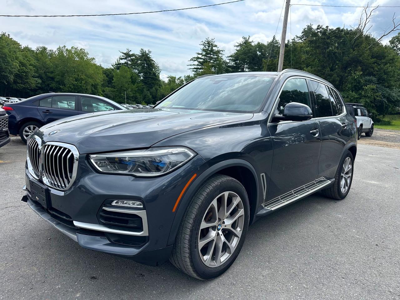 2019 BMW X5 xDrive40I - zdjęcie główne