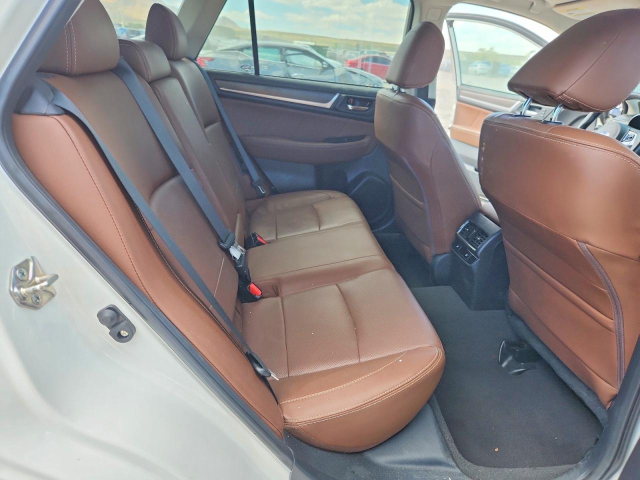 2017 Subaru Outback Touring - zdjęcie 10