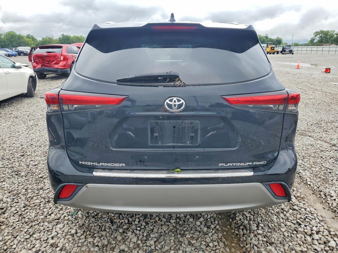 2020 Toyota Highlander Platinum - zdjęcie 6