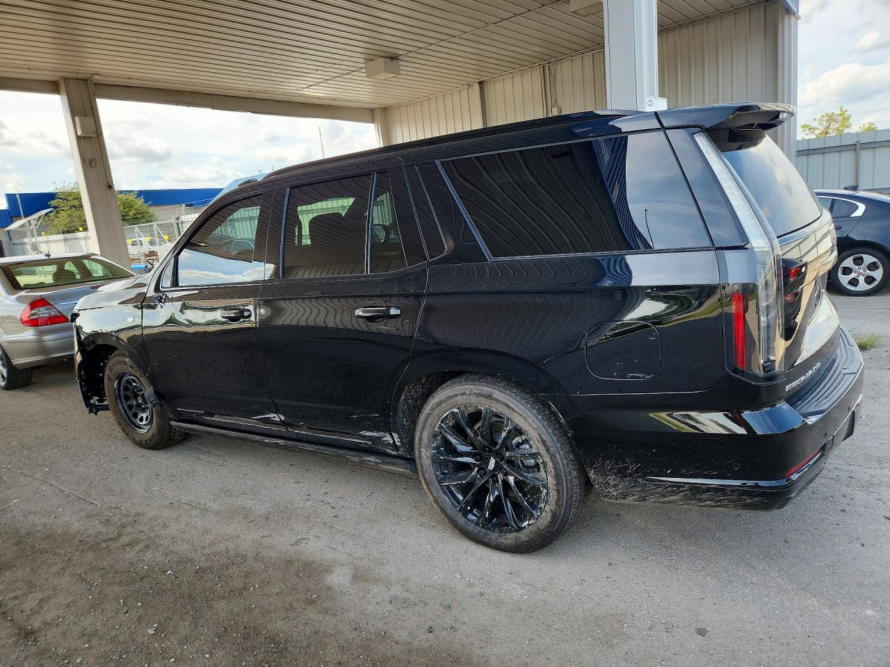 2025 Cadillac Escalade Sport - zdjęcie 2