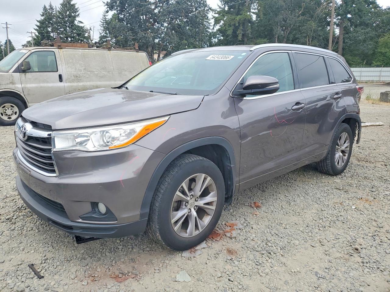 2014 Toyota Highlander Xle - zdjęcie główne