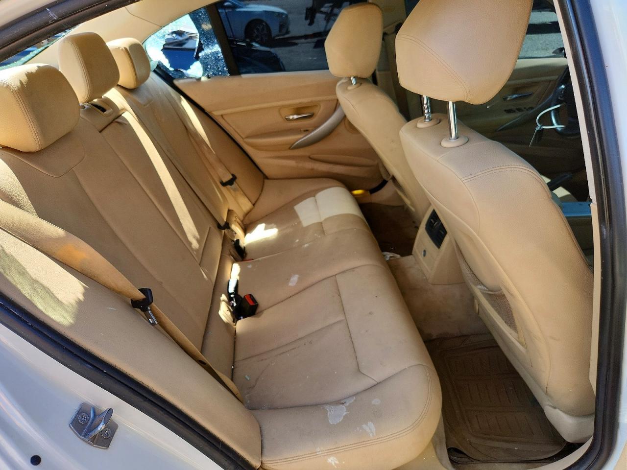 2013 BMW 328 I - zdjęcie 10