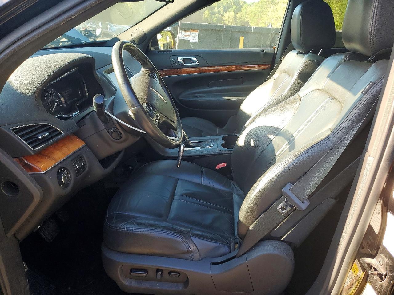 2016 Lincoln Mkt - zdjęcie 7