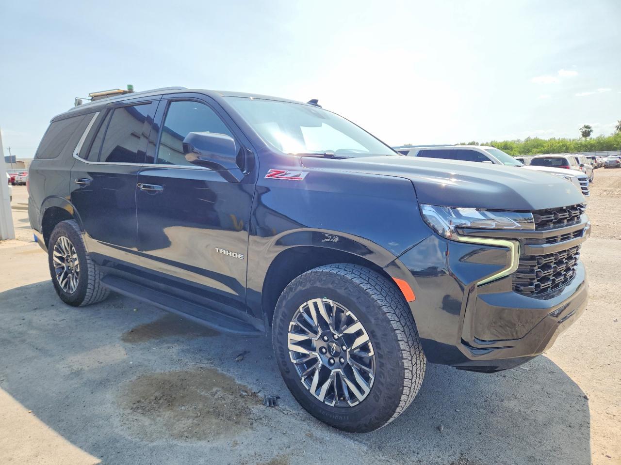 2021 Chevrolet Tahoe C1500 Lt - zdjęcie 4