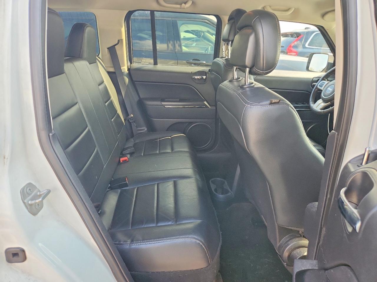 2015 Jeep Patriot Limited - zdjęcie 10