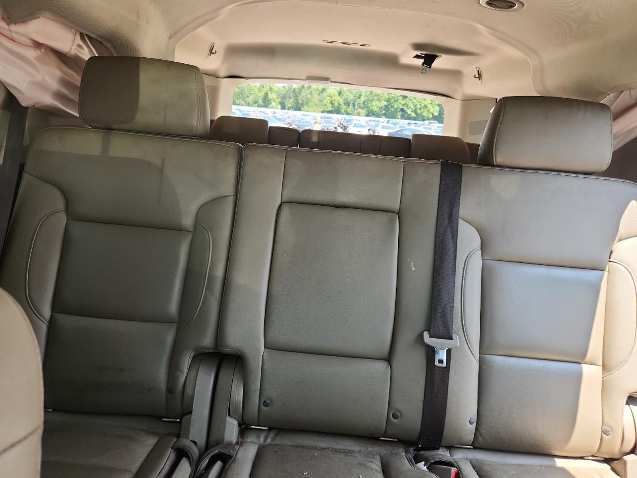 2018 Chevrolet Suburban C1500 Lt - zdjęcie 10
