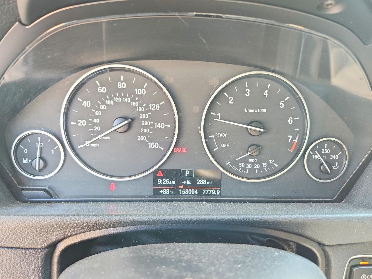 2014 BMW 320 I - zdjęcie 9