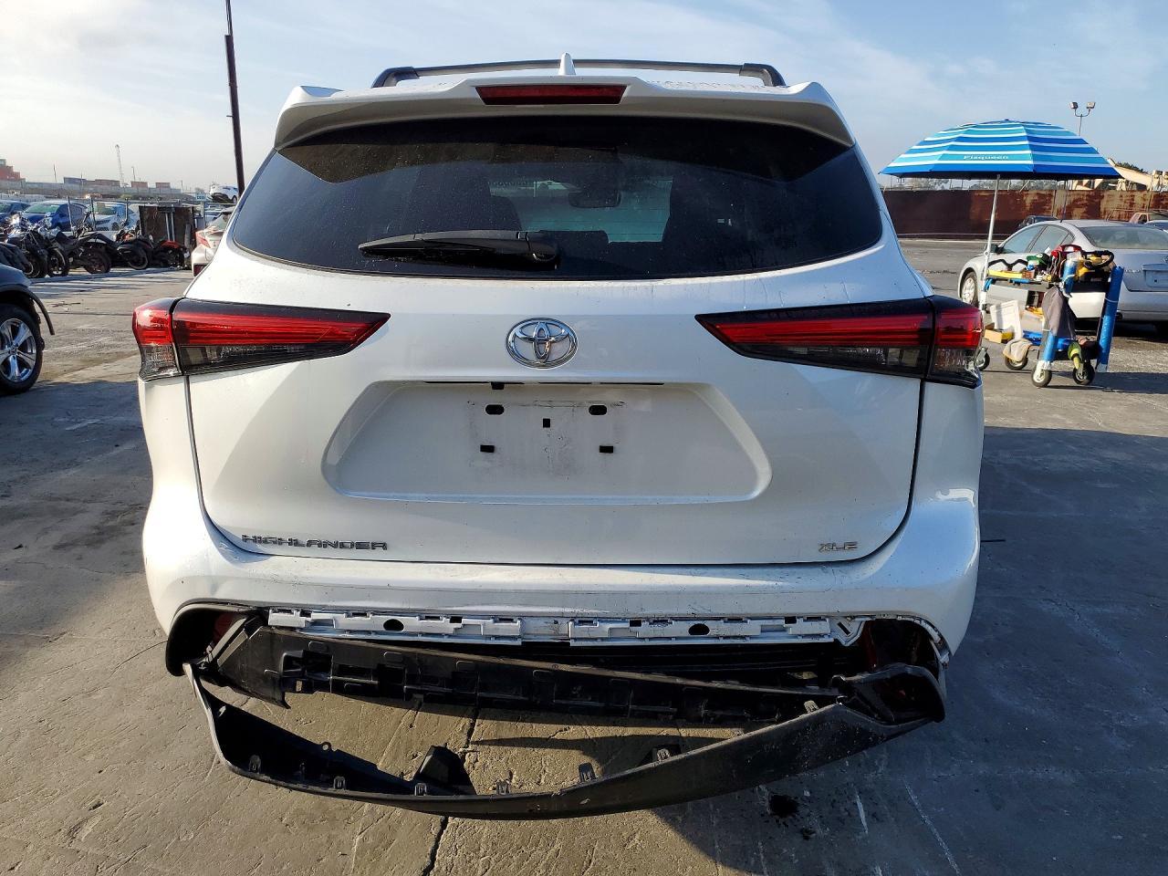 2023 Toyota Highlander Xle - zdjęcie 6