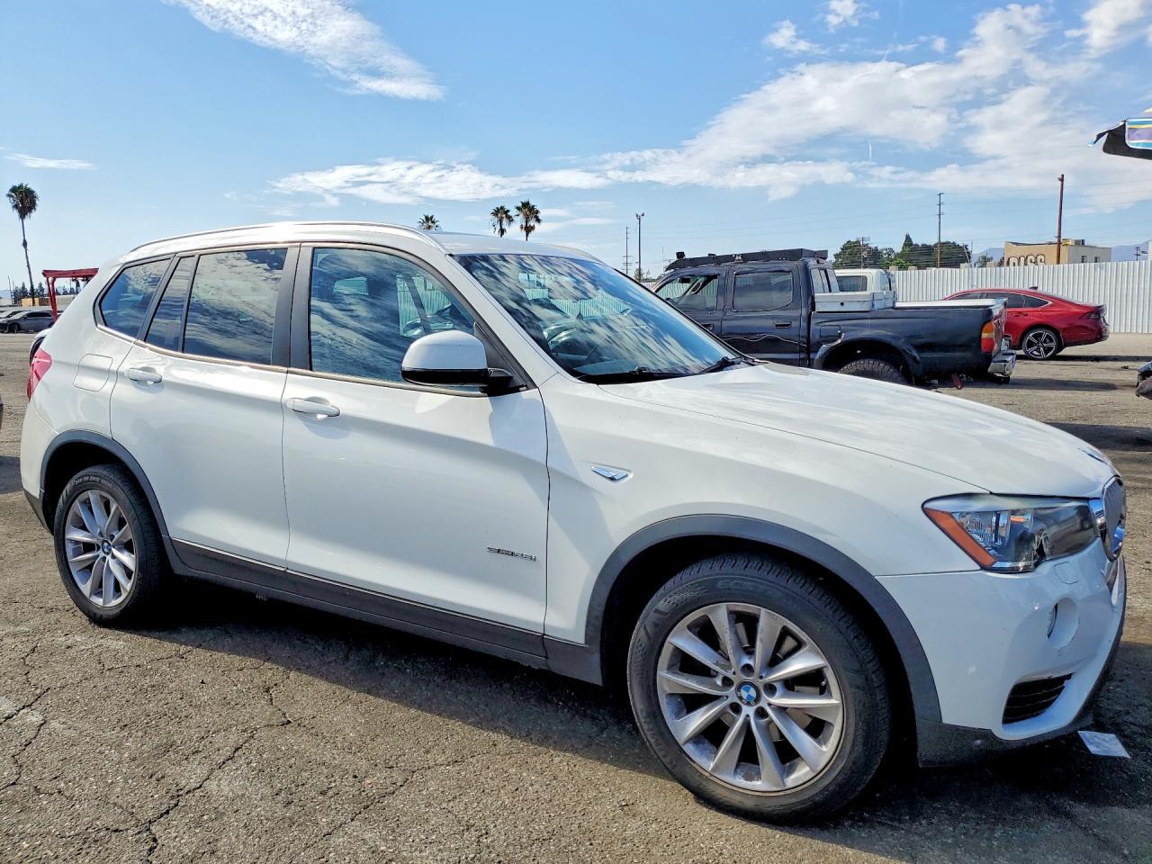 2017 BMW X3 Sdrive28I - zdjęcie 4