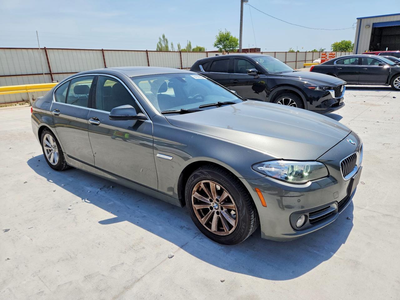 2015 BMW Seria 5 528i - zdjęcie 4