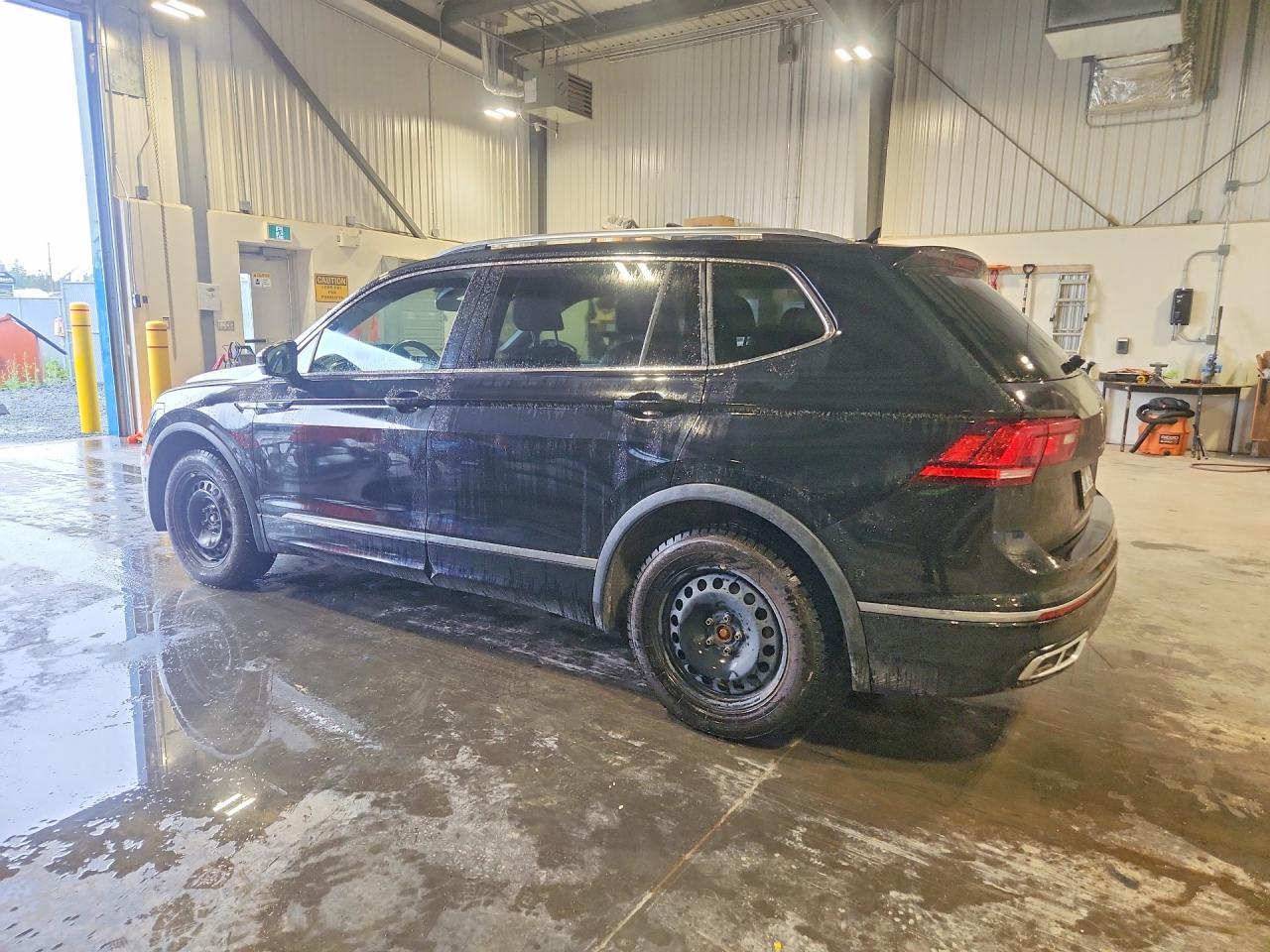 2022 Volkswagen Tiguan Sel R-Line - zdjęcie 2