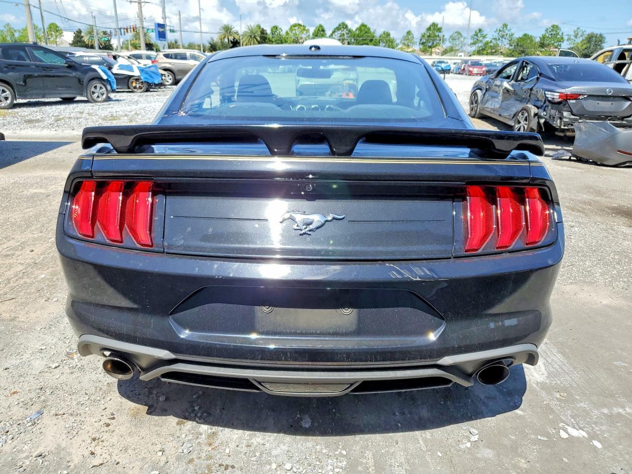 2019 Ford Mustang - zdjęcie 6