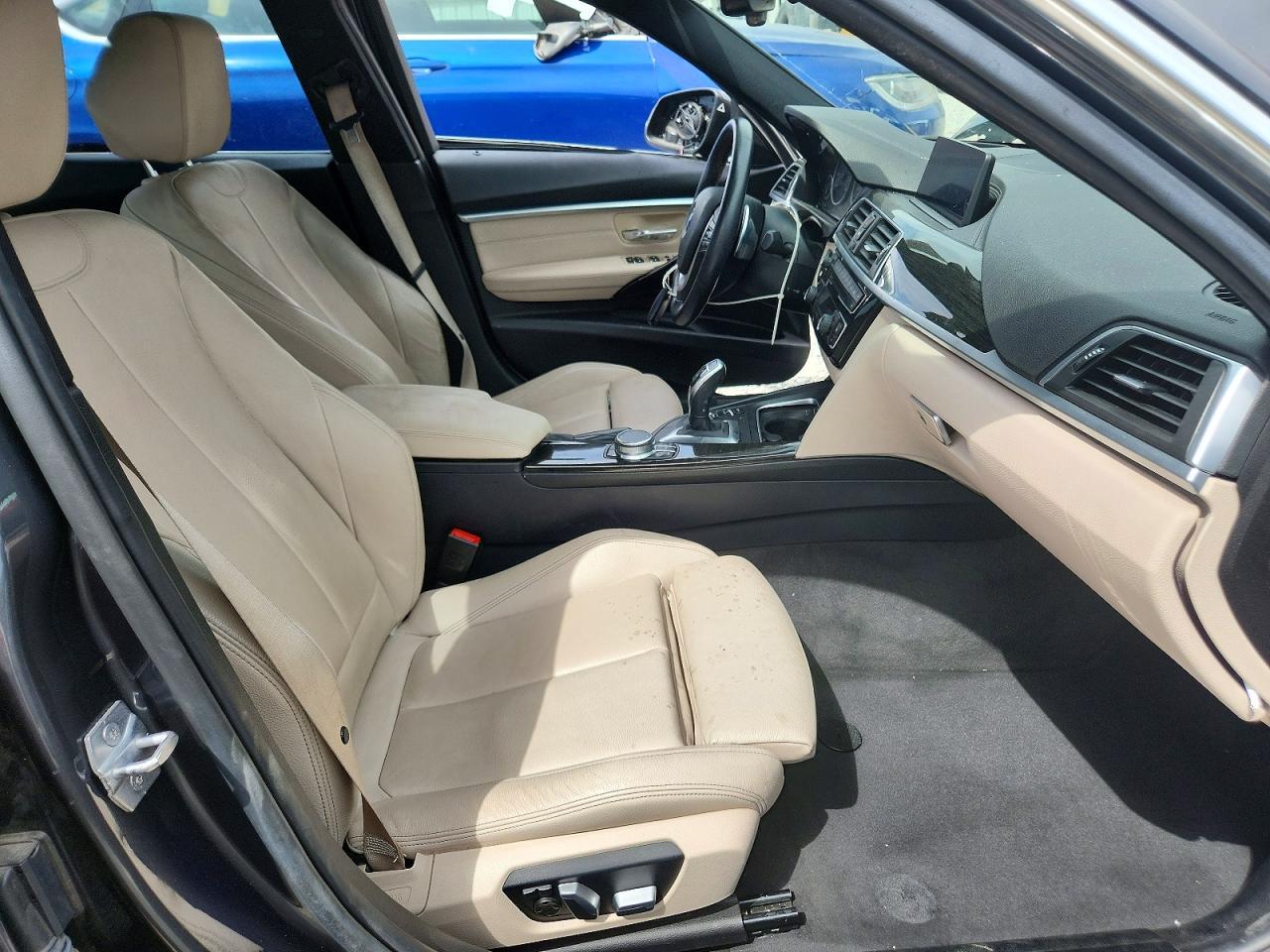 2018 BMW 330 I - zdjęcie 7