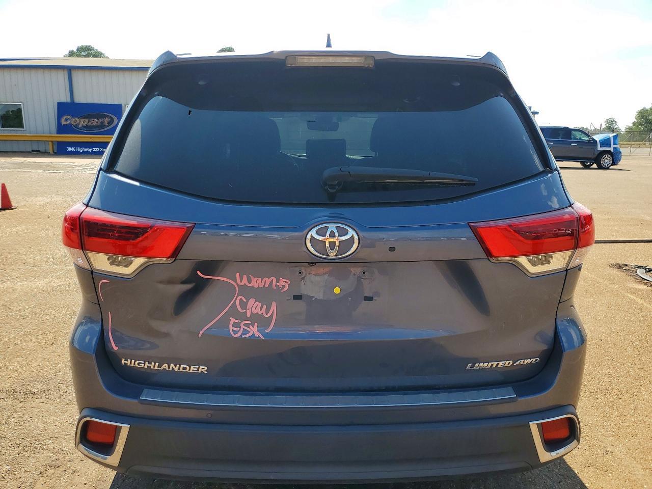 2019 Toyota Highlander Limited Platinum - zdjęcie 6