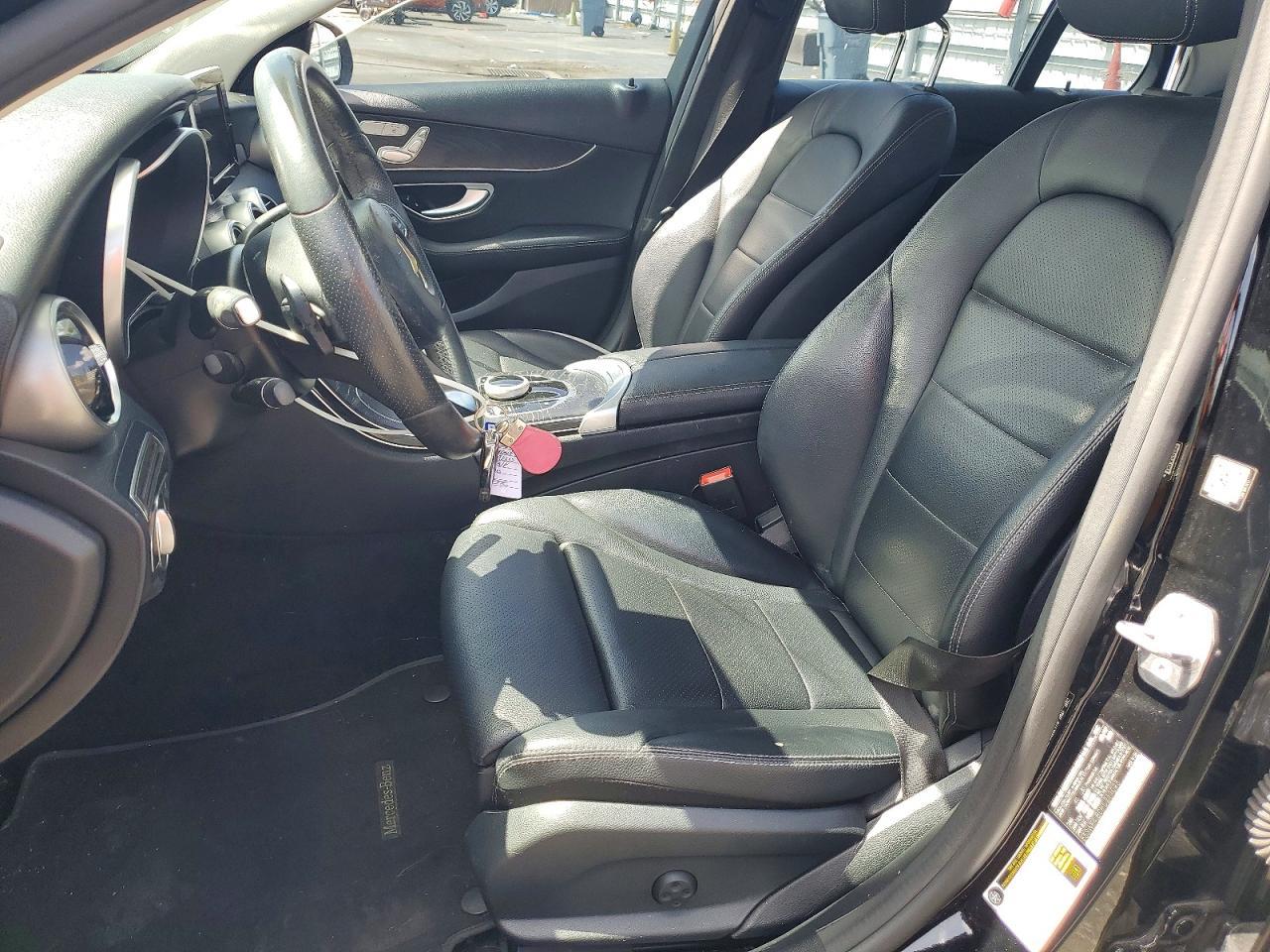 2017 Mercedes-Benz C 300 - zdjęcie 7