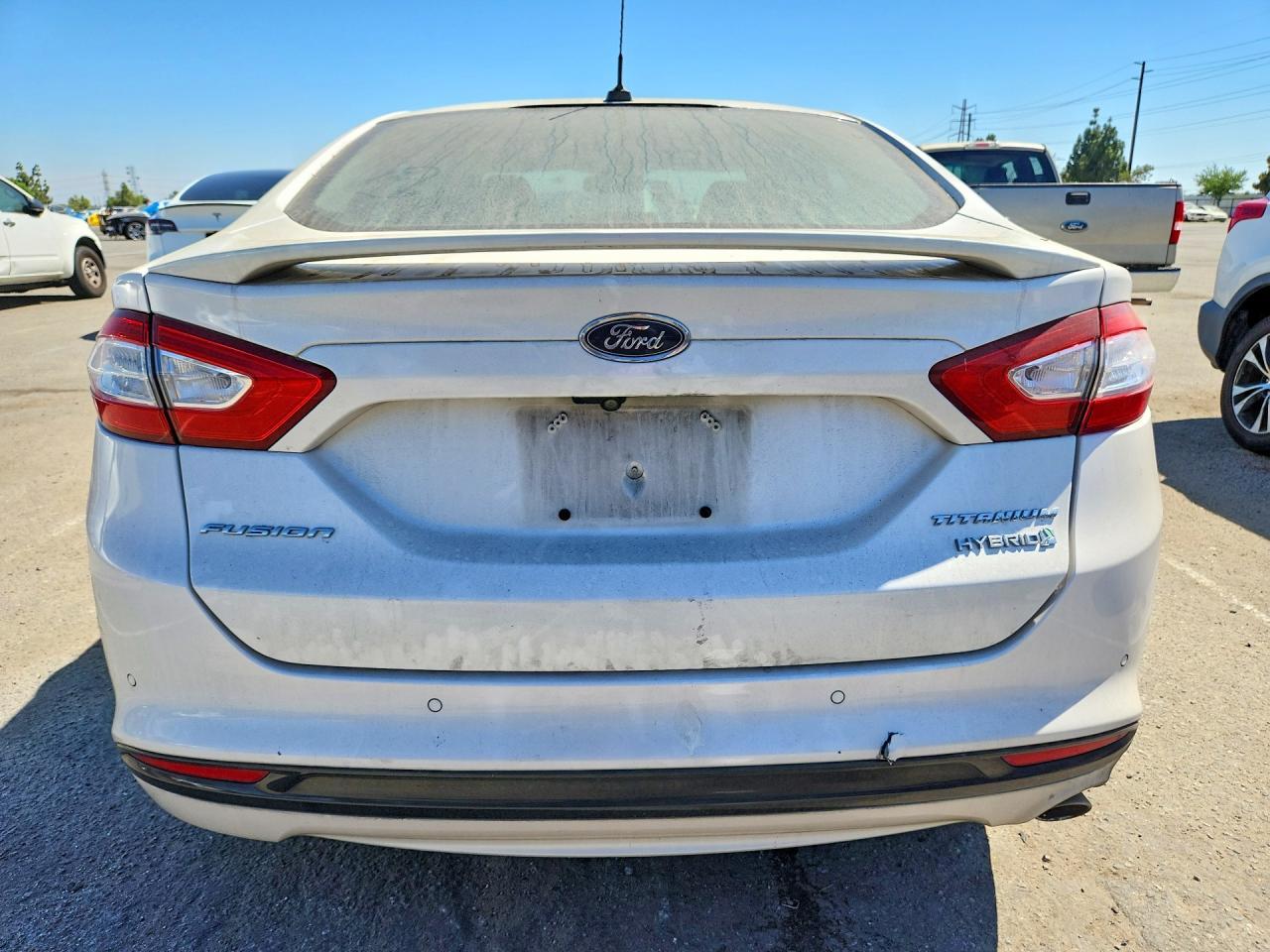 2016 Ford Fusion Titanium Hev - zdjęcie 6