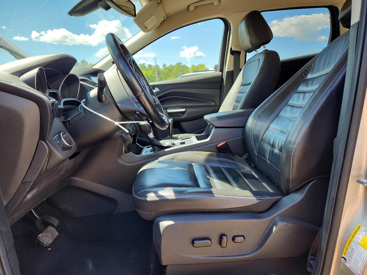 2017 Ford Escape Titanium - zdjęcie 7