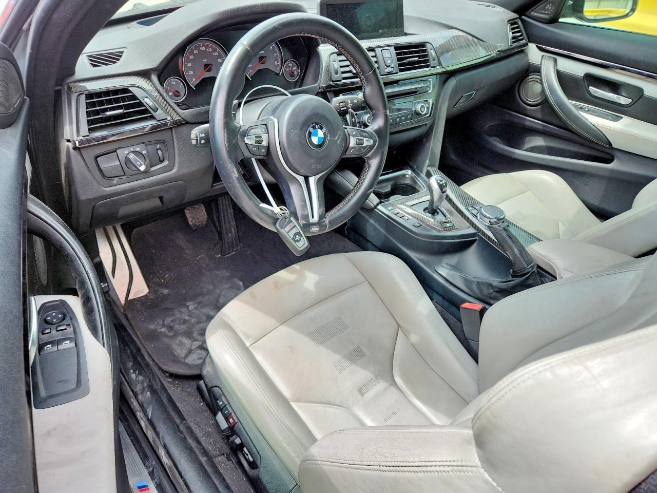 2015 BMW M4 - zdjęcie 8