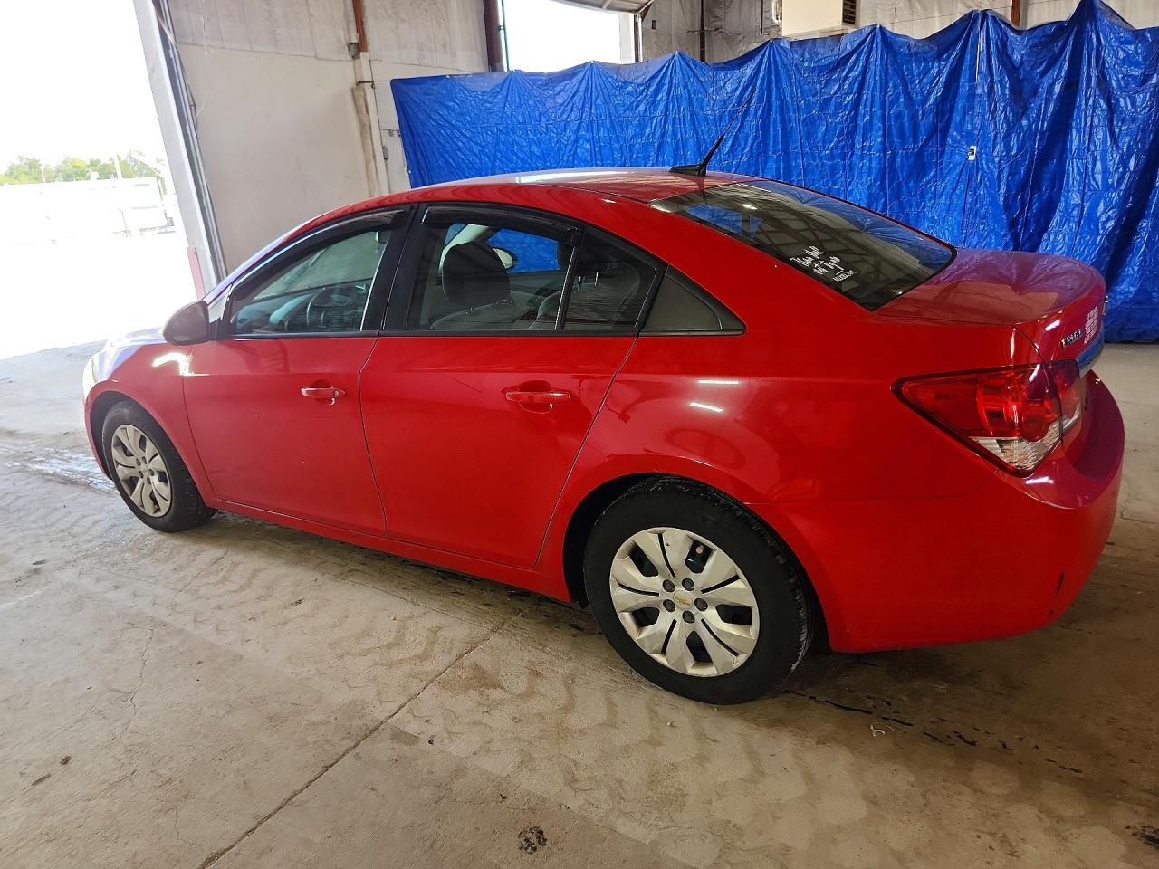 2014 Chevrolet Cruze Ls - zdjęcie 2