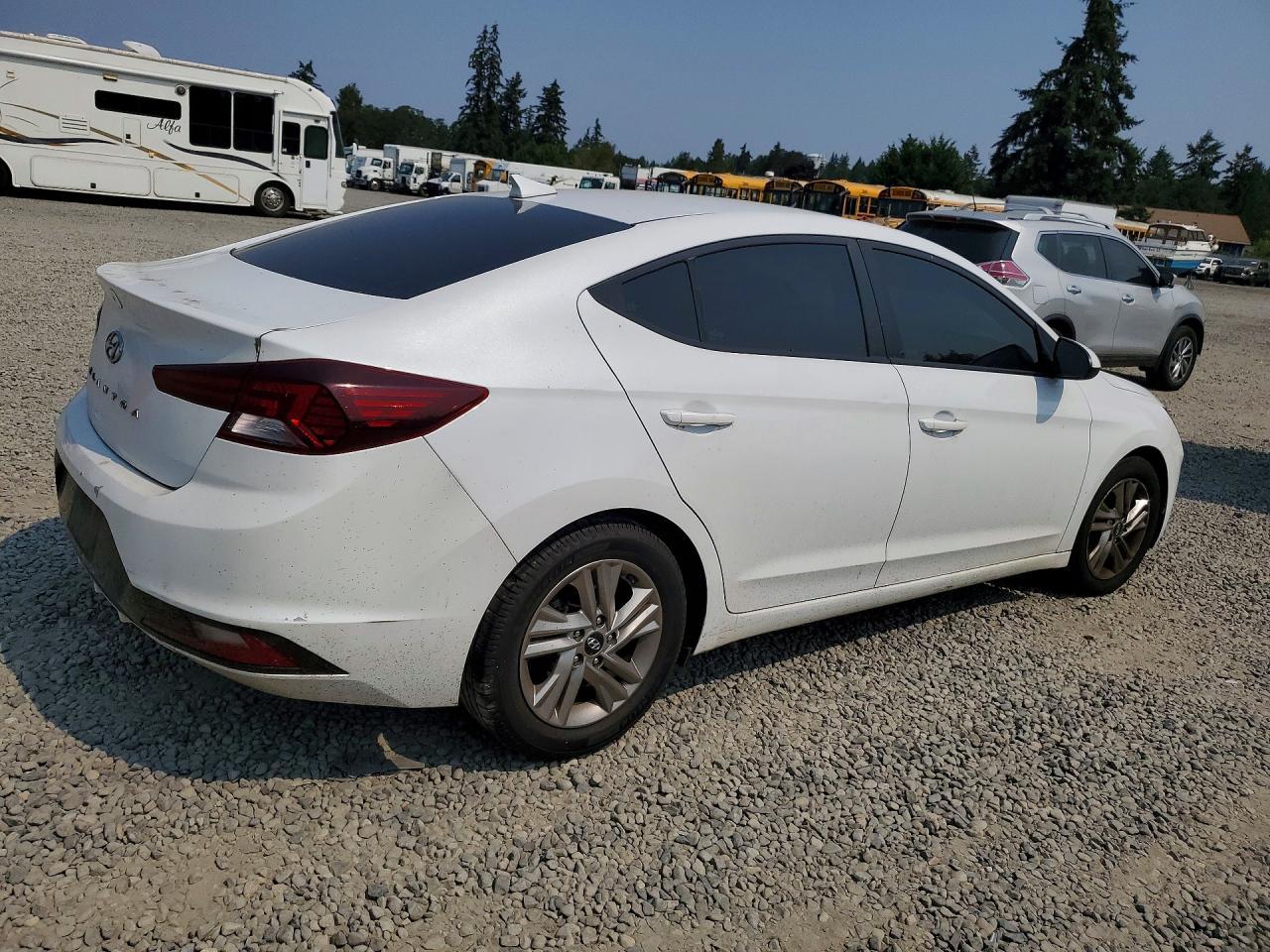 2020 Hyundai Elantra Sel - zdjęcie 3
