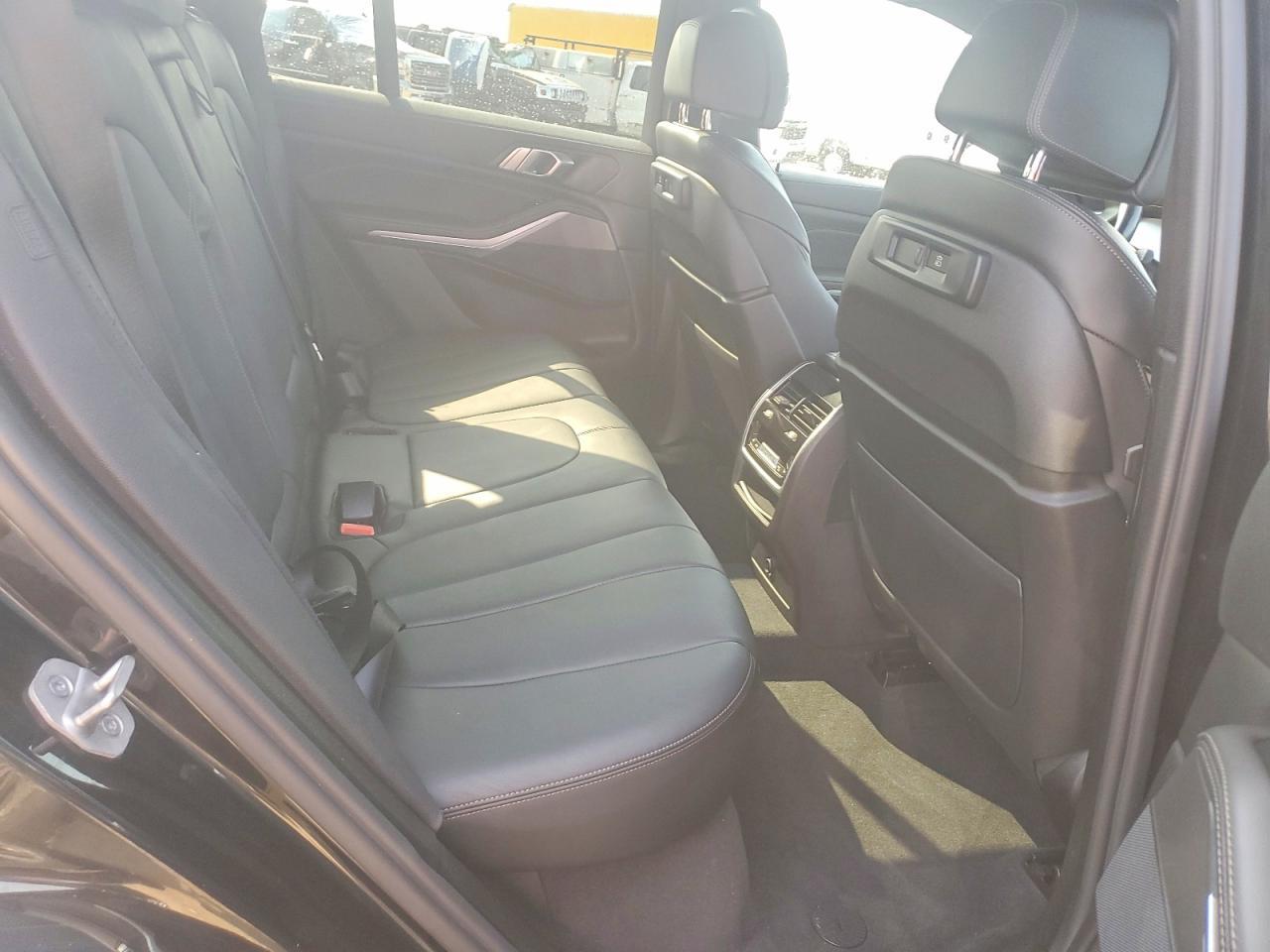 2021 BMW X5 - zdjęcie 11