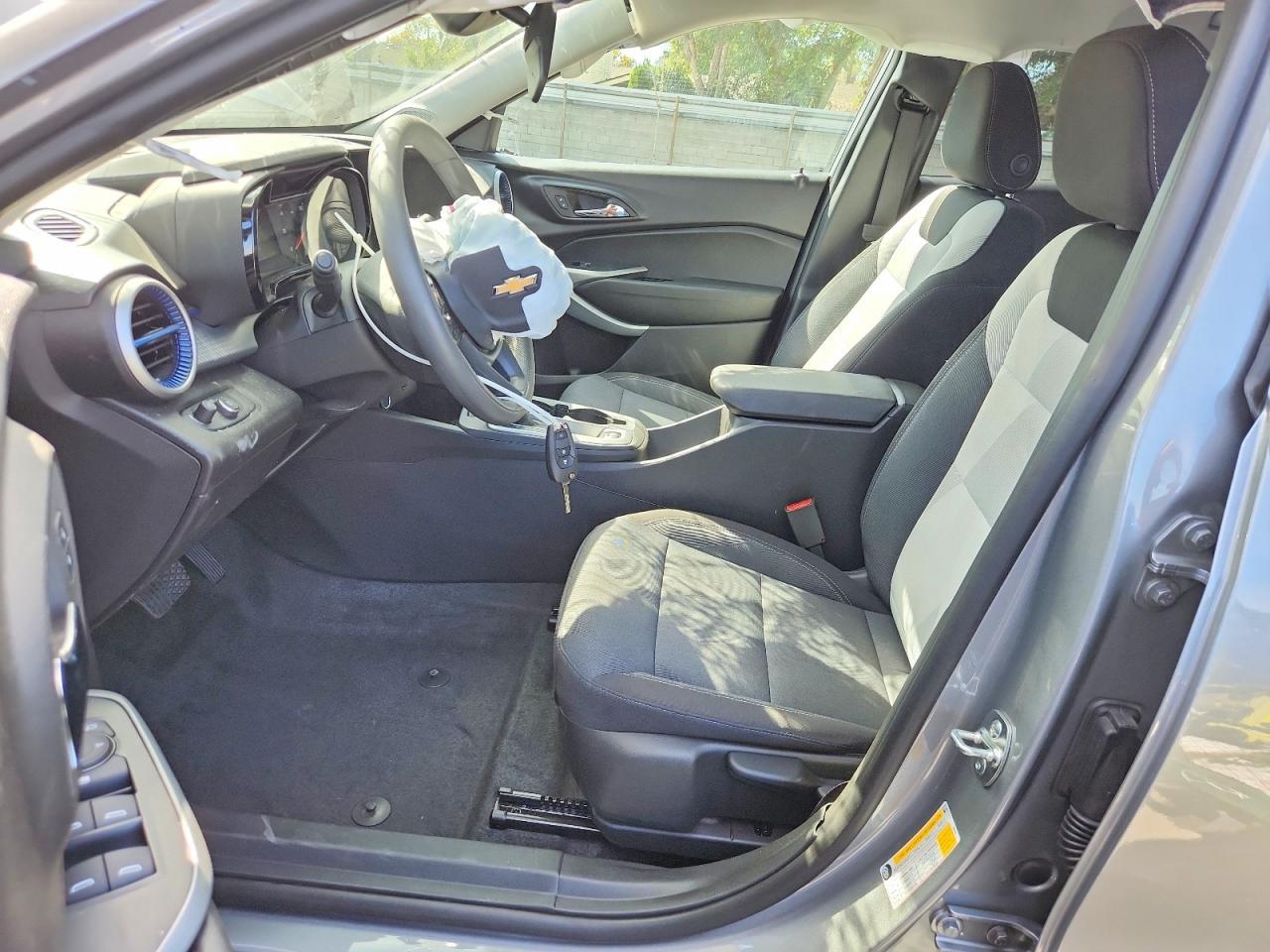 2026 Chevrolet Trax Ls - zdjęcie 7