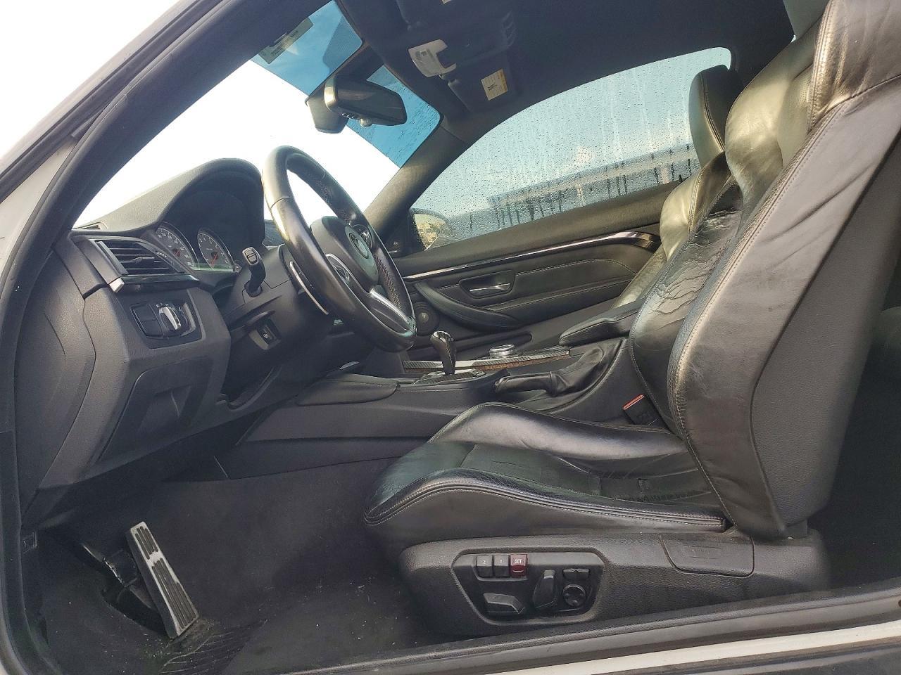 2015 BMW M4 - zdjęcie 7