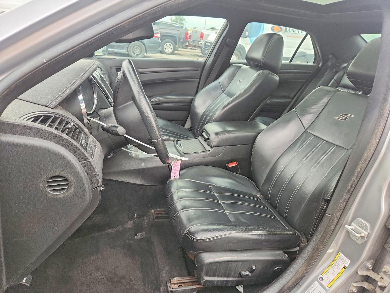 2014 Chrysler 300 S - zdjęcie 7