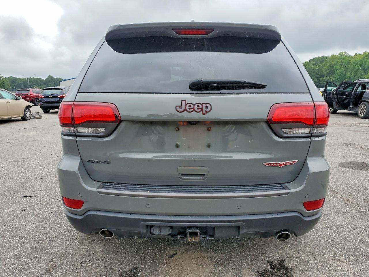 2020 Jeep Grand Cherokee Trailhawk - zdjęcie 6