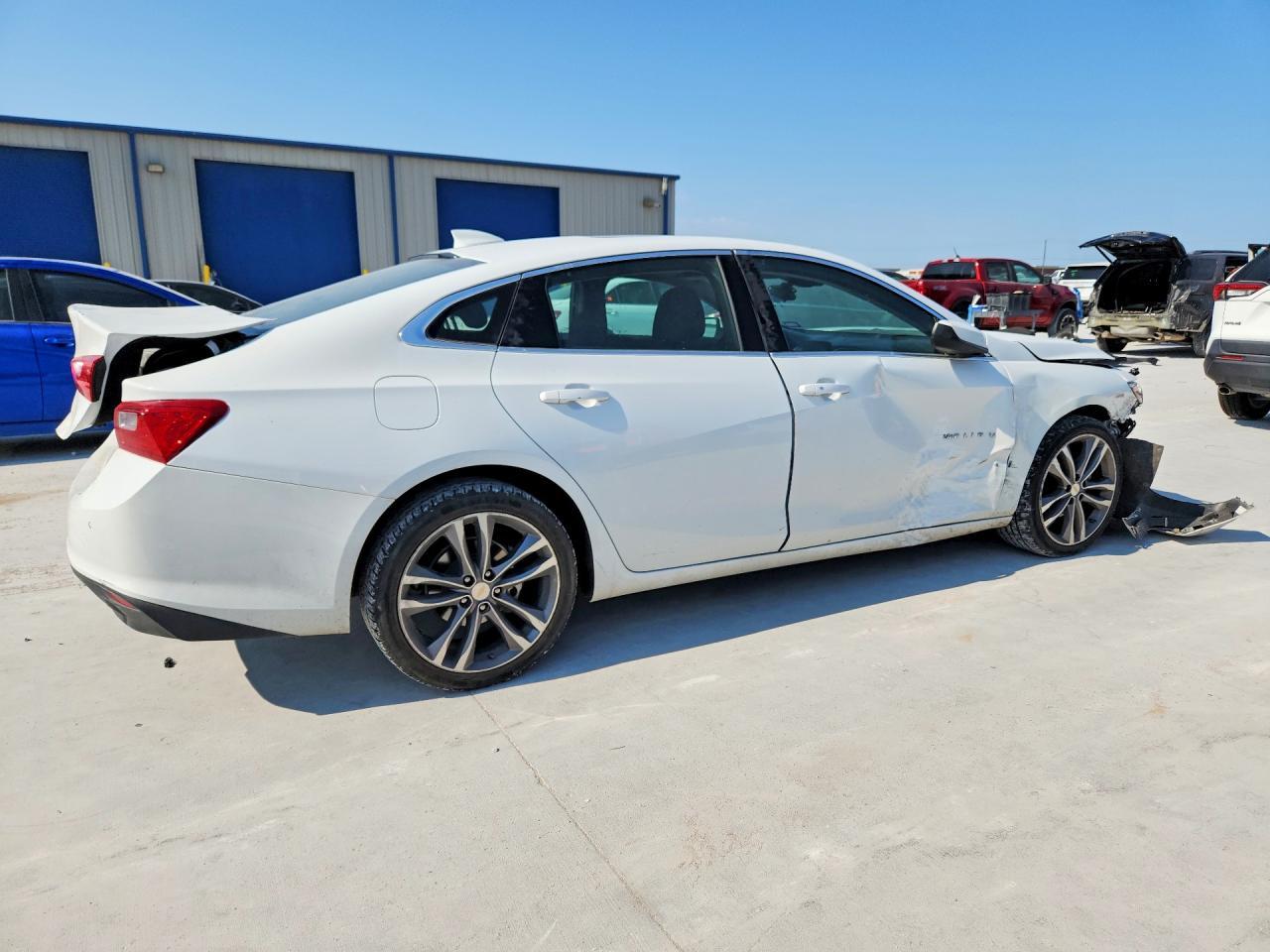 2023 Chevrolet Malibu Lt - zdjęcie 3