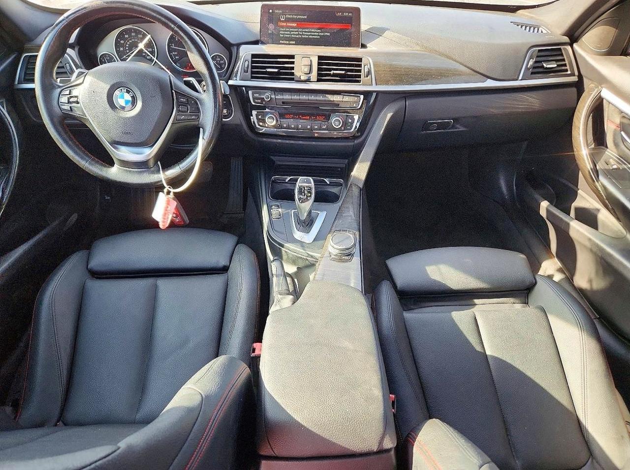 2018 BMW Seria 3 330i - zdjęcie 8