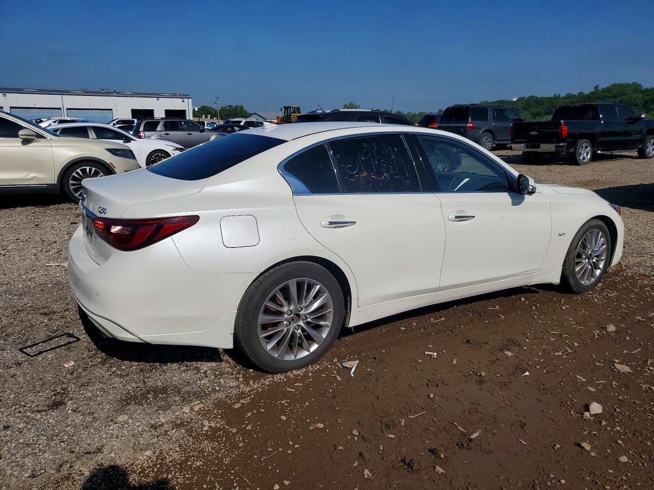2019 Infiniti Q50 3.0T Luxe - zdjęcie 3