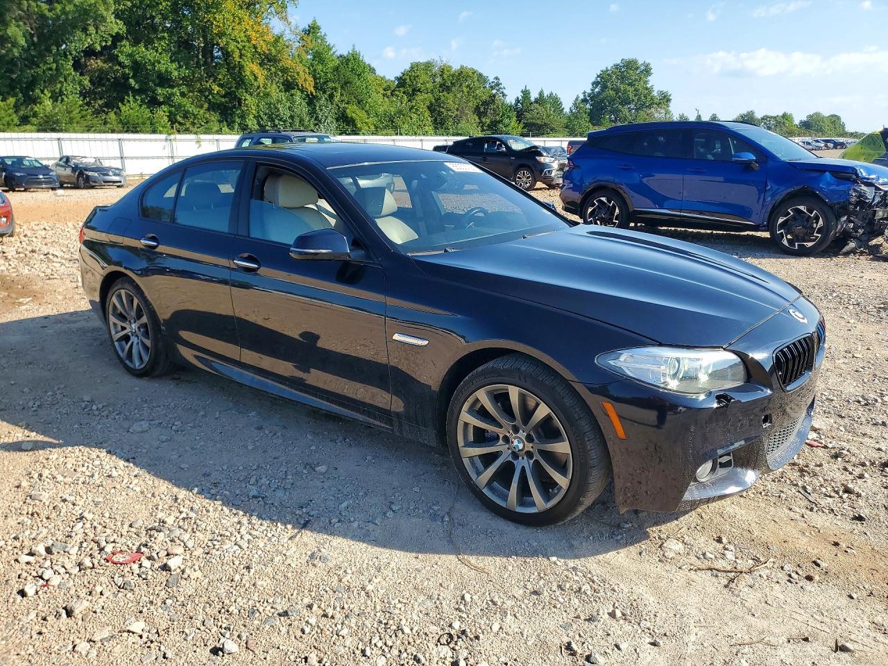 2014 BMW Seria 5 550i - zdjęcie 4