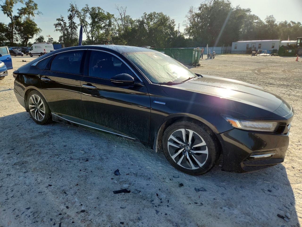 2018 Honda Accord Touring Hybrid - zdjęcie 4