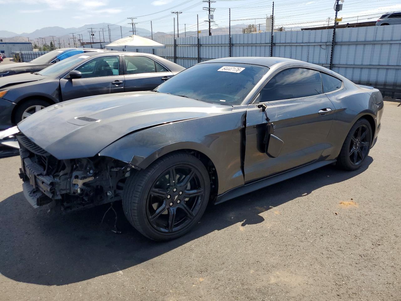 2019 Ford Mustang - zdjęcie główne