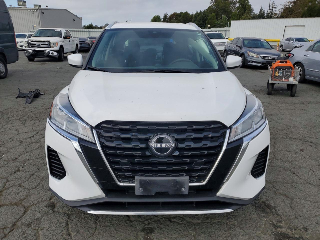 2023 Nissan Kicks Sv - zdjęcie 5