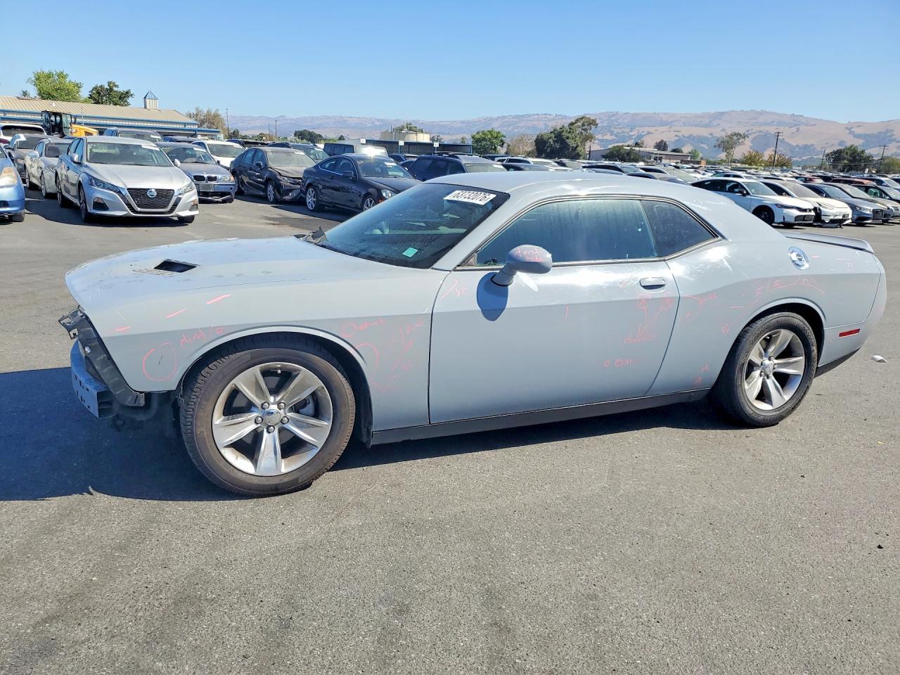 2022 Dodge Challenger Sxt - zdjęcie główne