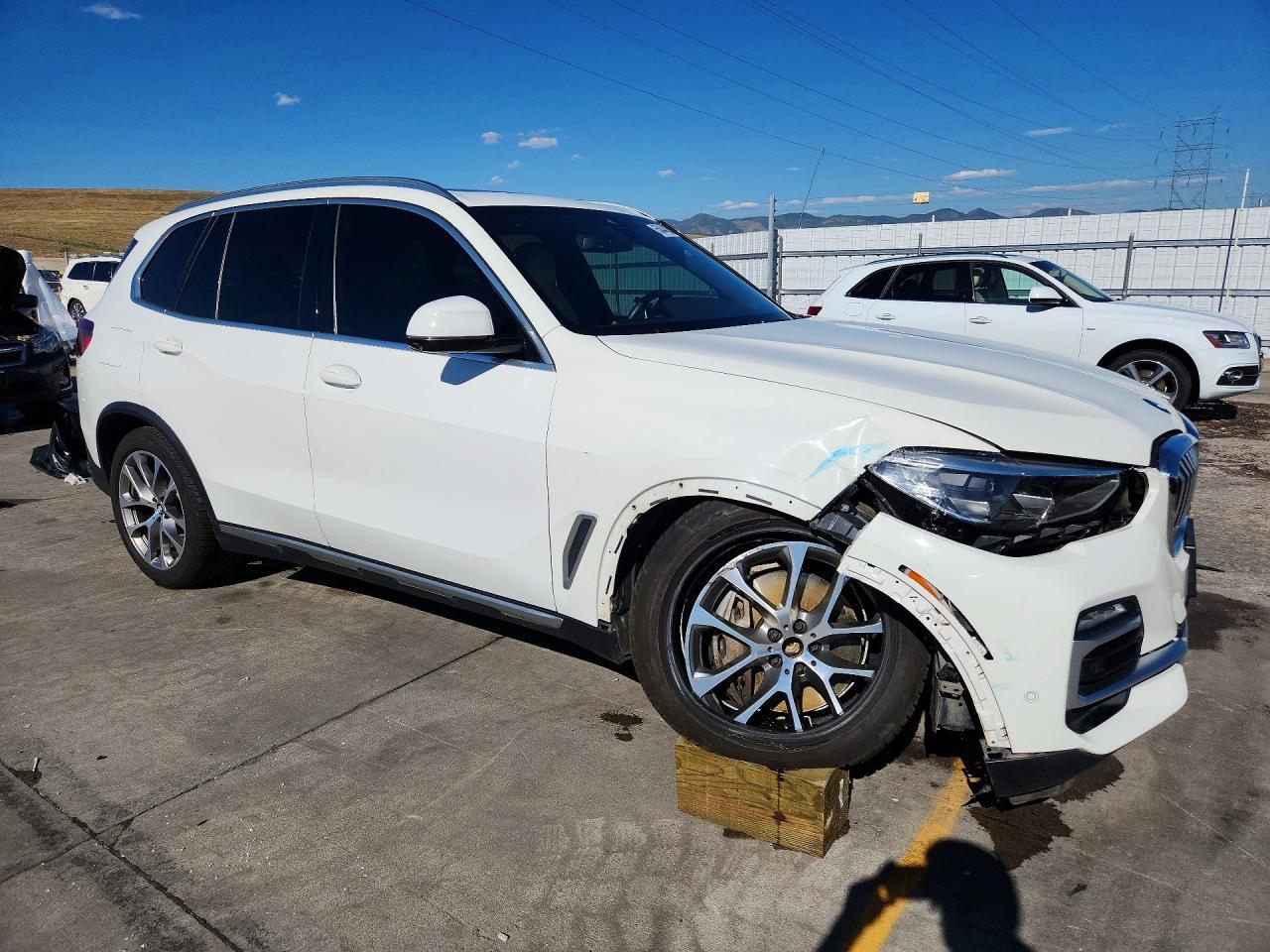 2021 BMW X5 xDrive45E - zdjęcie 4
