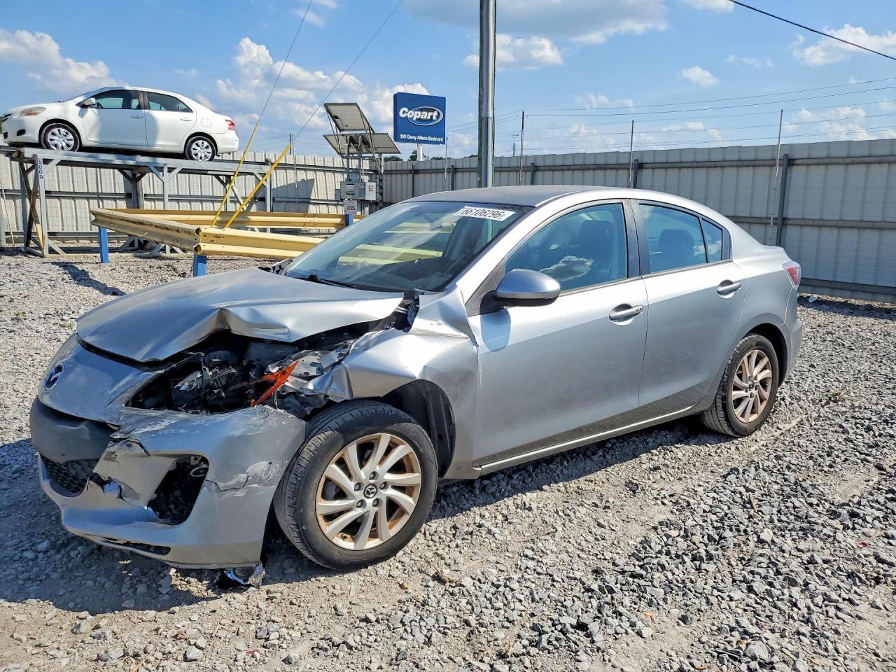 2013 Mazda 3 I - zdjęcie główne