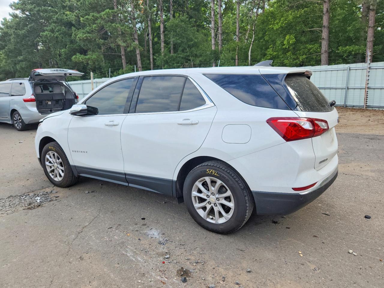 2019 Chevrolet Equinox Lt - zdjęcie 2
