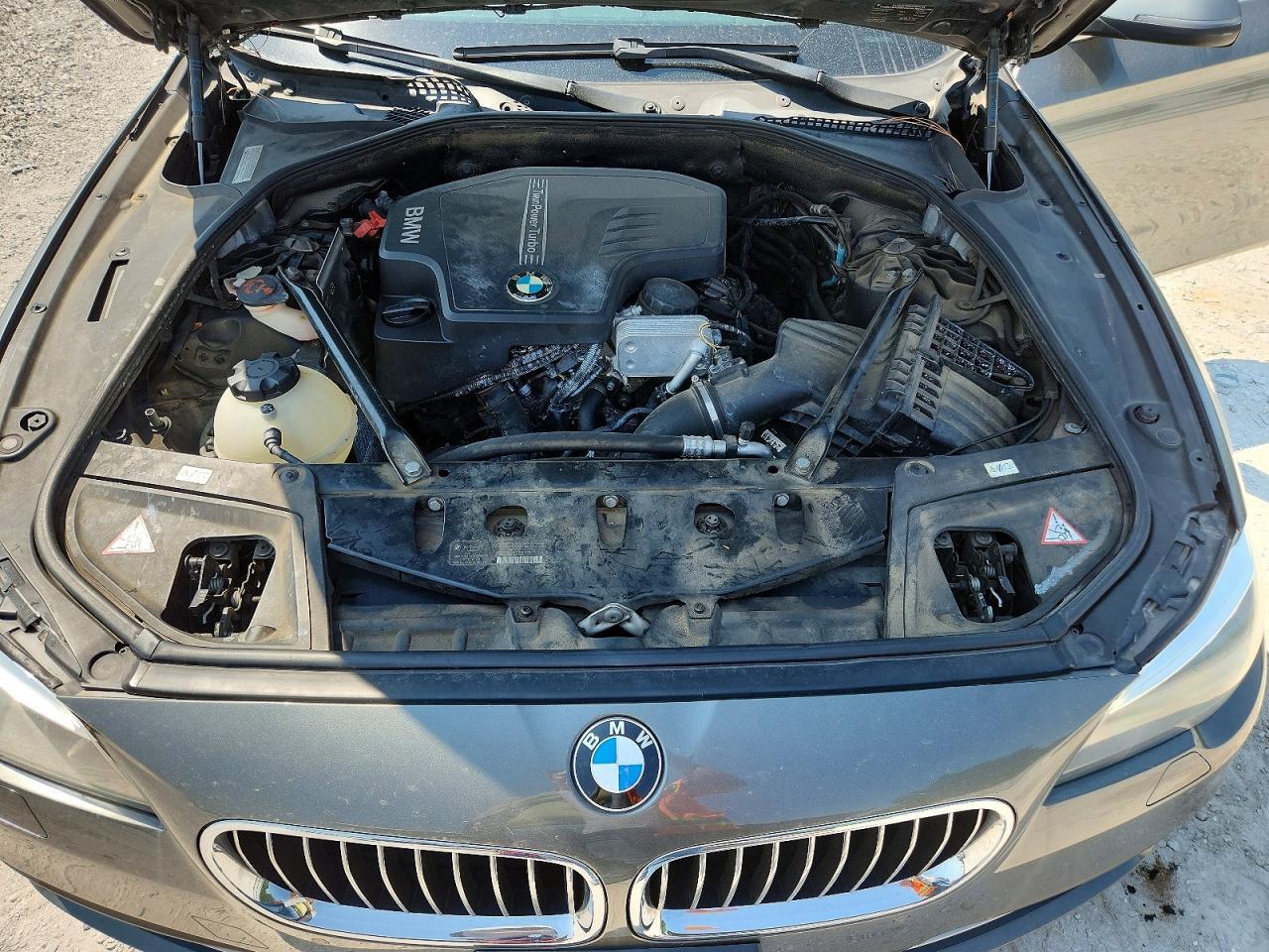 2014 BMW 528 I - zdjęcie 11