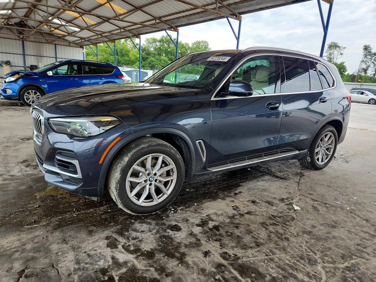 2022 BMW X5 - zdjęcie główne