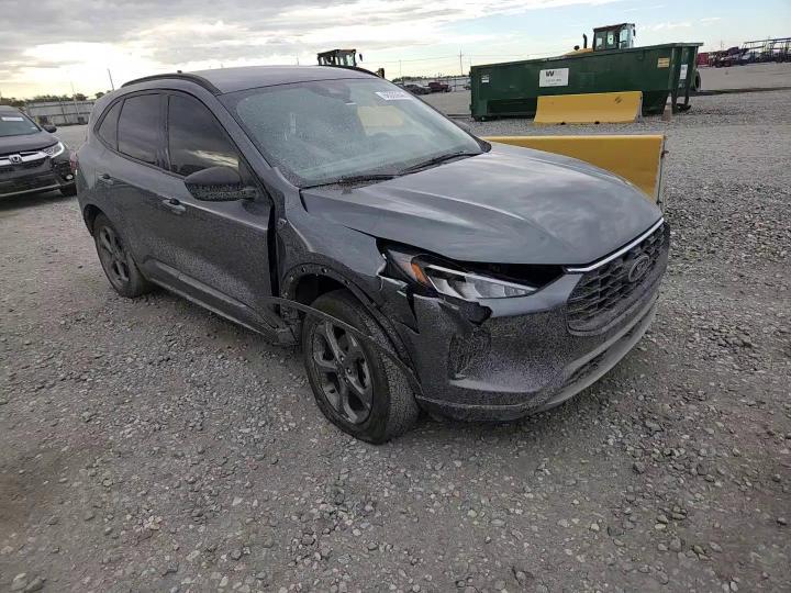 2024 Ford Escape St Line - zdjęcie 14