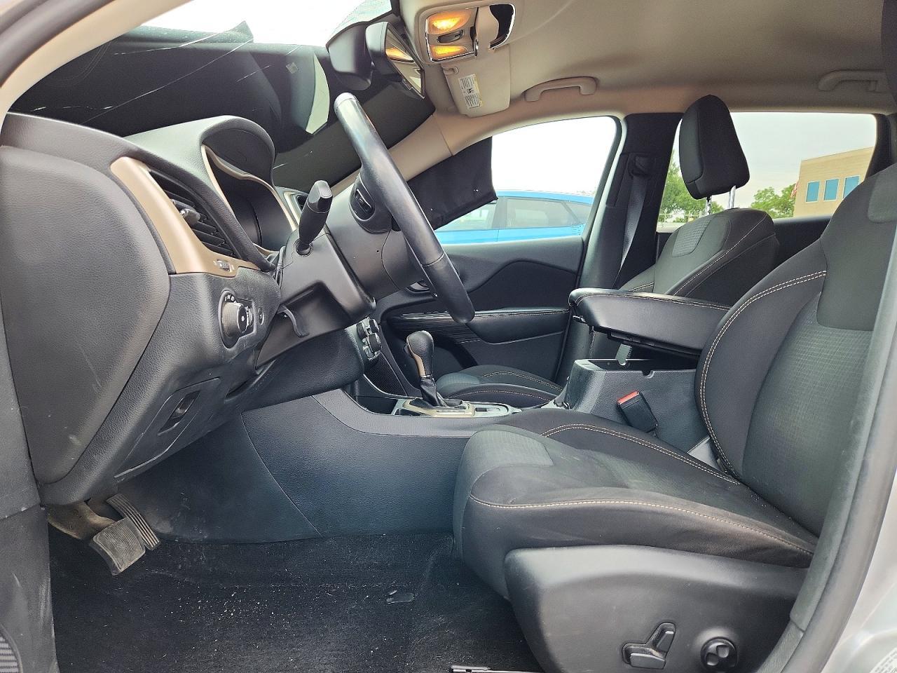 2016 Jeep Cherokee Latitude - zdjęcie 7