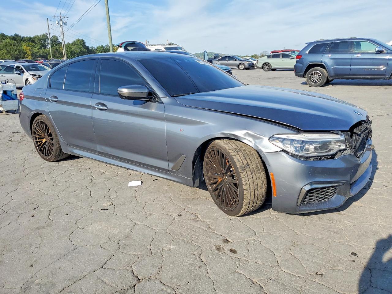 2018 BMW Seria 5 M550i - zdjęcie 4