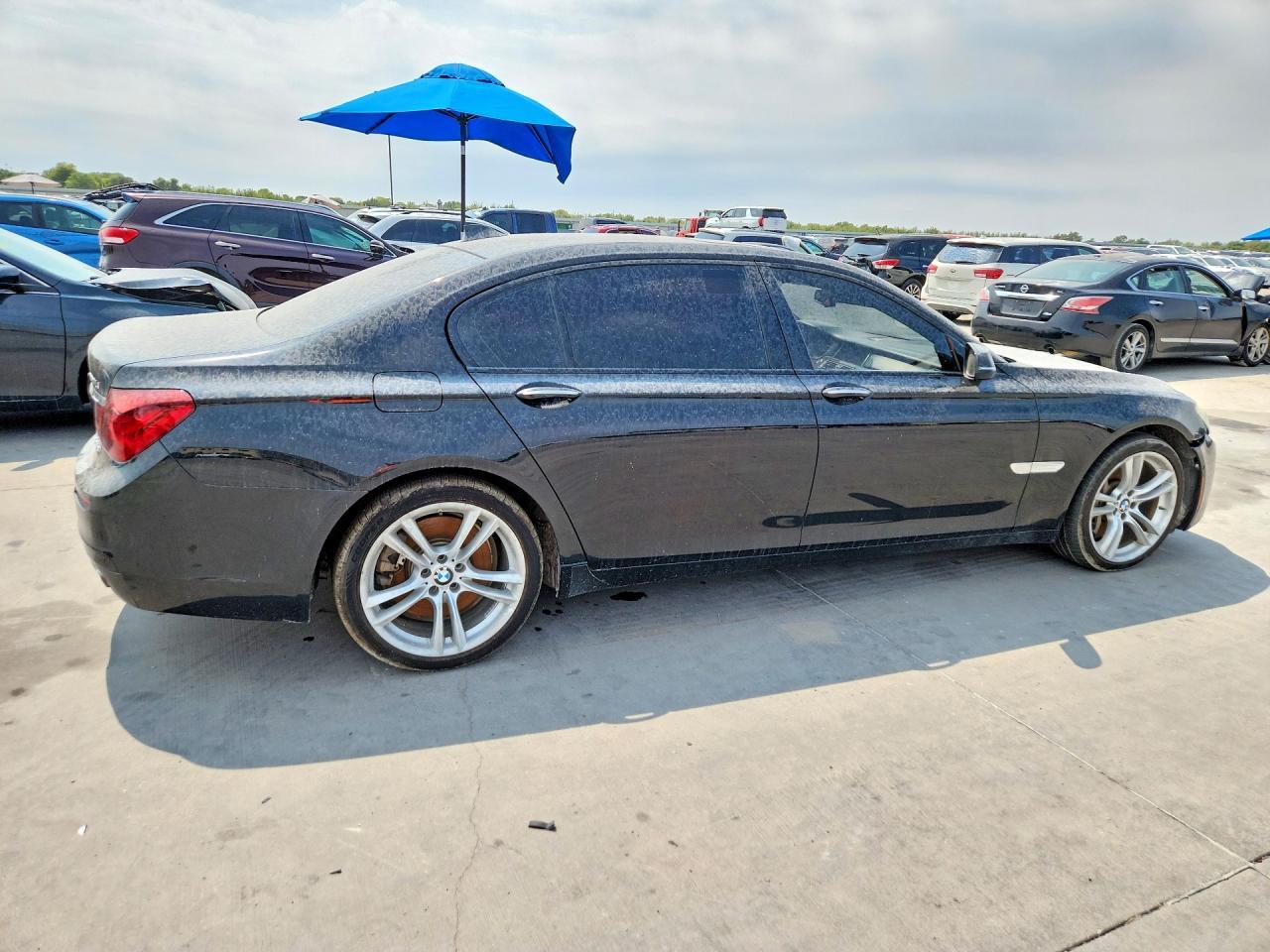 2014 BMW 750 Lxi - zdjęcie 3