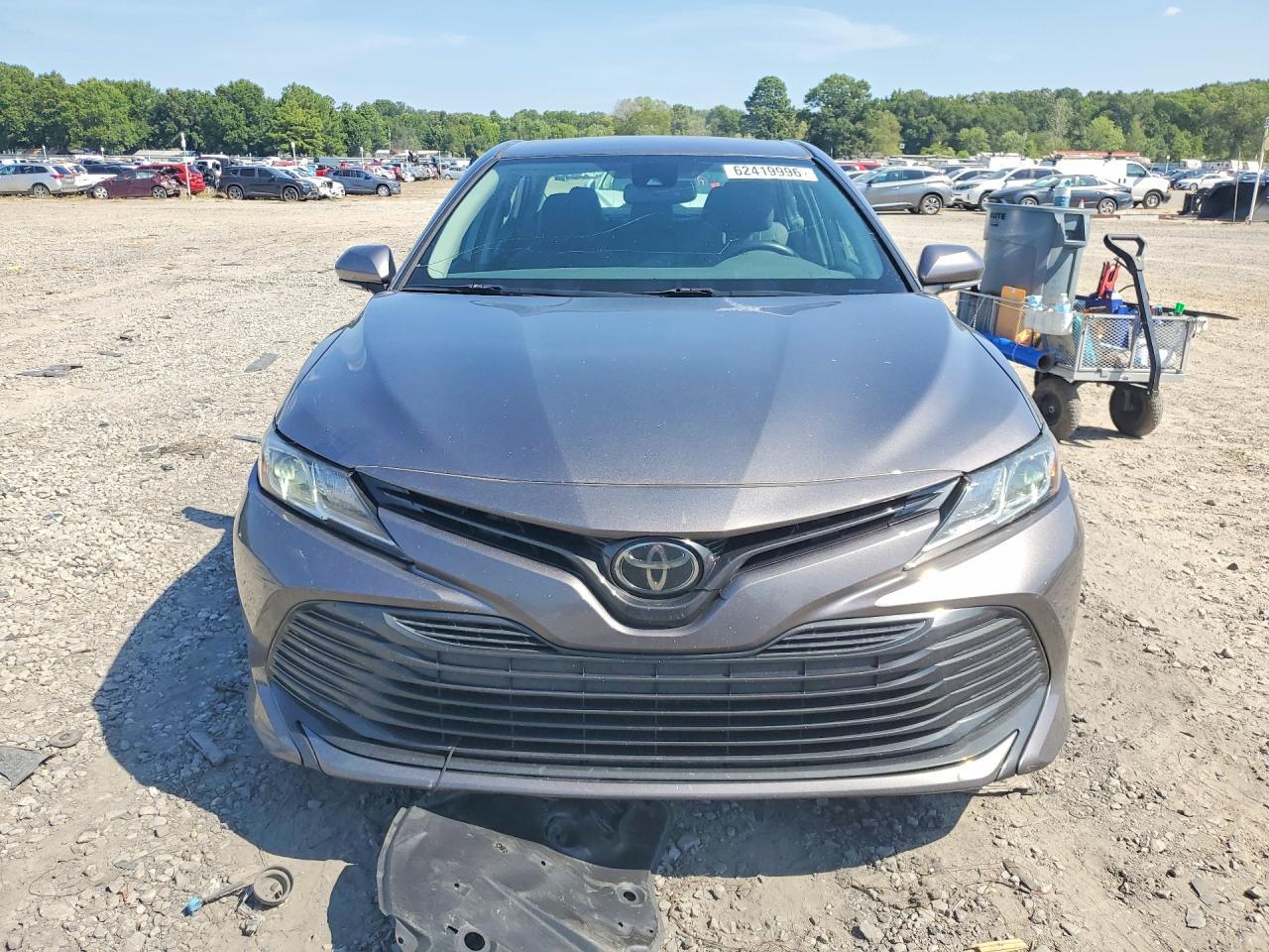 2020 Toyota Camry Le - zdjęcie 5