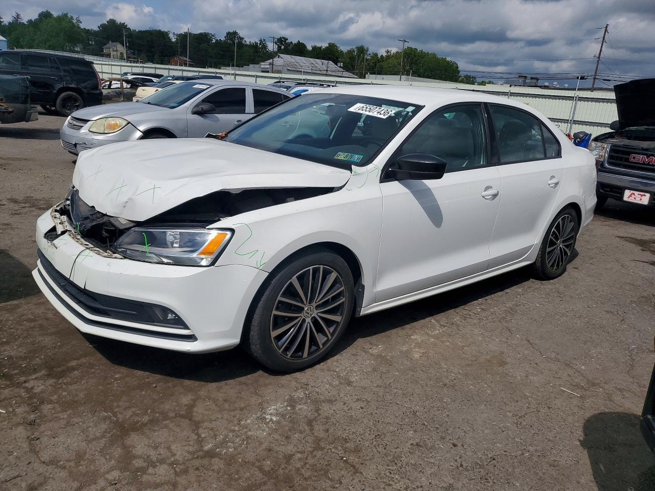 2016 Volkswagen Jetta Sport - zdjęcie główne
